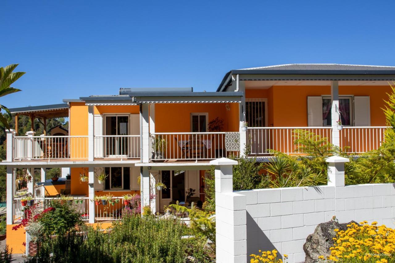 Les Begonias Villa Cilaos Exterior photo