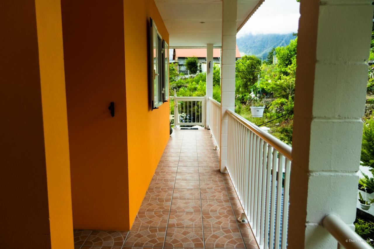 Les Begonias Villa Cilaos Exterior photo